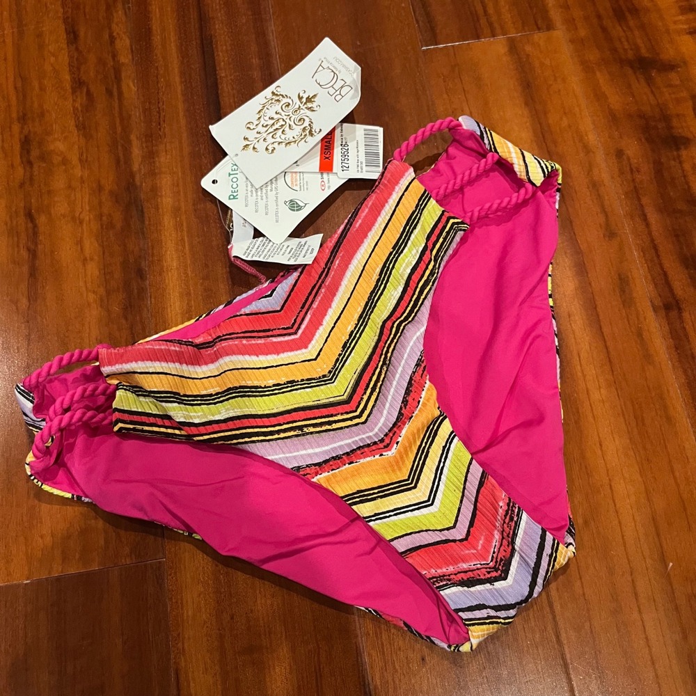 BECCA Stripe Bikini Bottom Chevron Rebecca Virtue Pink New‎ Size XS Extra Small